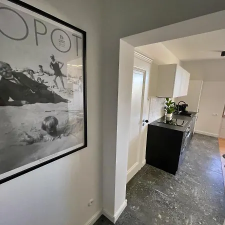 Monte Cassino 26 Piekna Kamienica 300m Do Molo Lägenhet Sopot